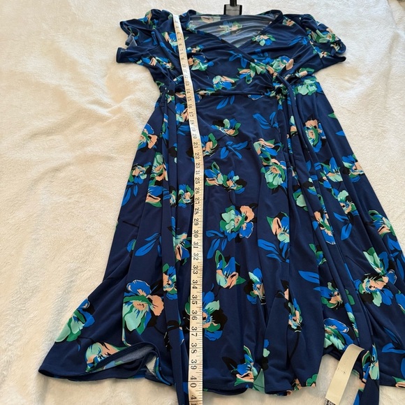 Donna Morgan Women's Plus Size Stretch Floral Cottage Spring Faux Wrap Dress 18W - Picture 12 of 16
